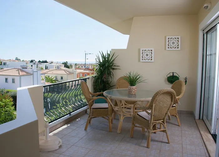 Rosal Margarida 公寓 *